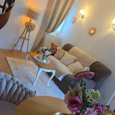 بيت للعطل Le Cocoon De Choupette Cuvilly